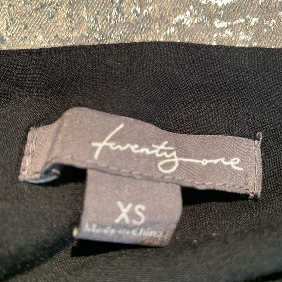 Twenty One Brand Mini Skirt - Picture 6 of 7